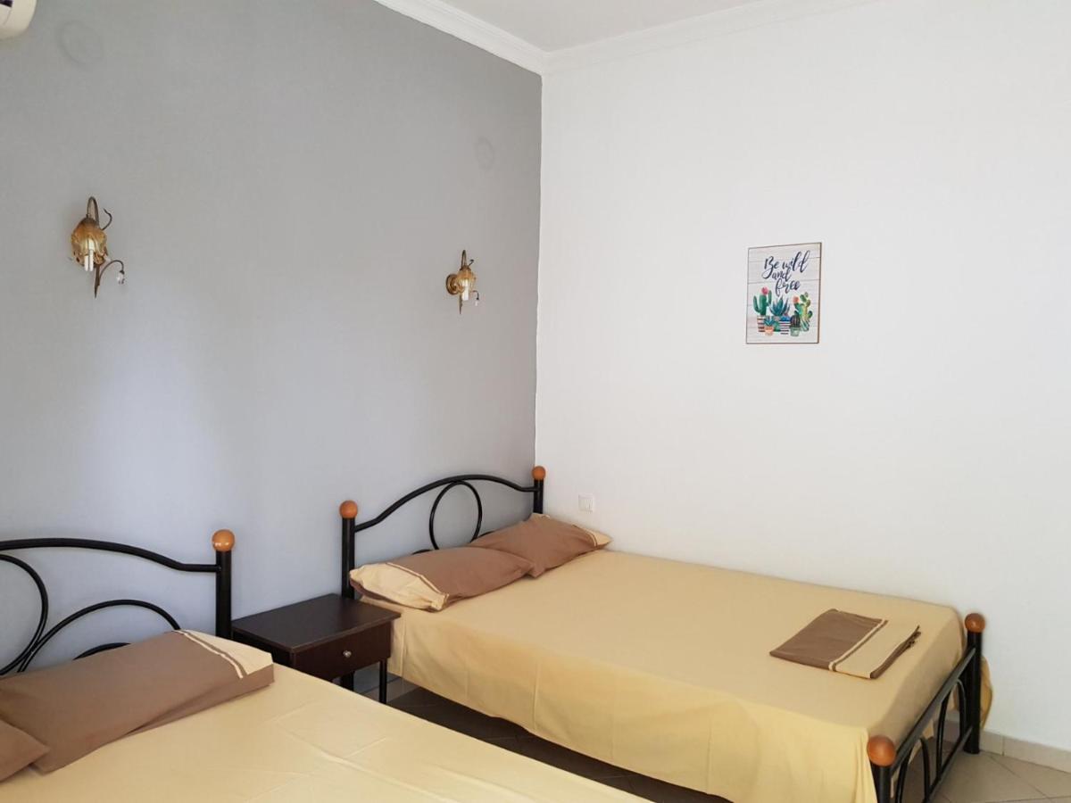 Konstantinos-Elli Rooms Vrasná Exteriér fotografie