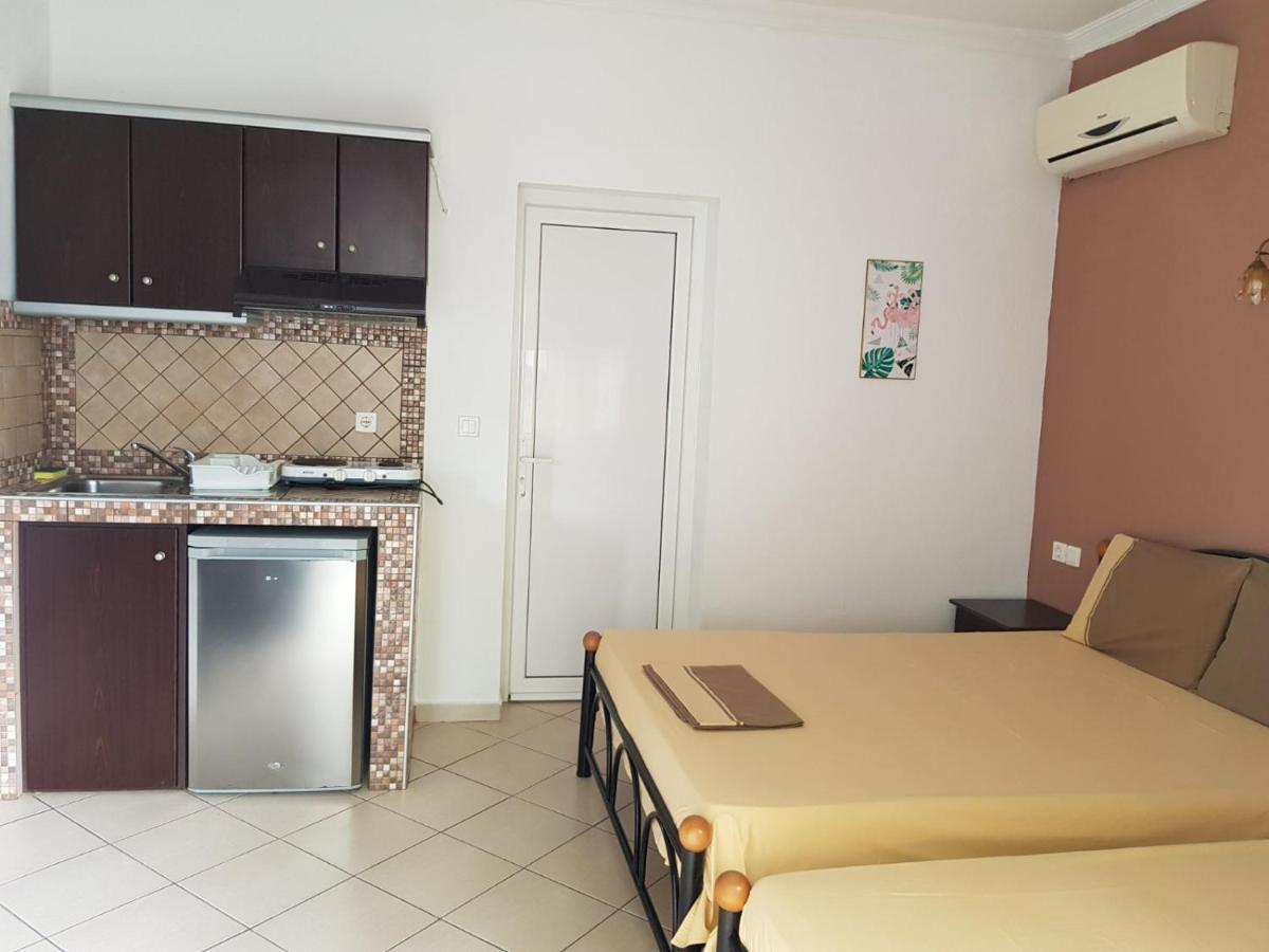 Konstantinos-Elli Rooms Vrasná Exteriér fotografie